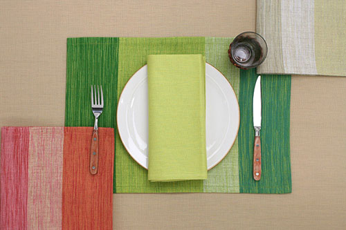 �rɫ�T������ϵĲݾ���