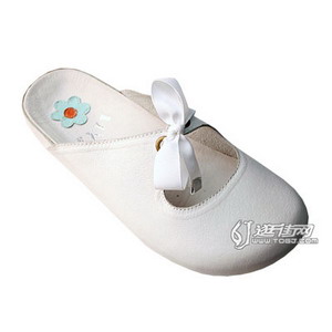 ����Ƥ�Ͼ��ʵļҾ��T��