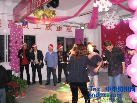 �ɺϼҼ�ʥ�QԪ�����(hu��)�e��