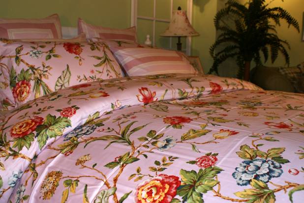 �Ϻ��������Ҽ�2009���Įa(ch��n)Ʒ¡�صǈ�