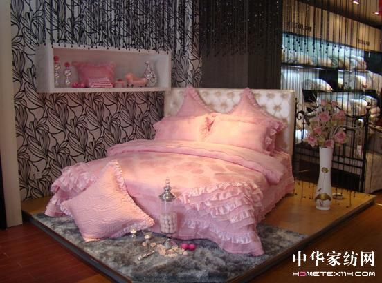 Ӣ��(gu��)����ۼҼ��Bʯ��չ�dʢ�b�_Ļ