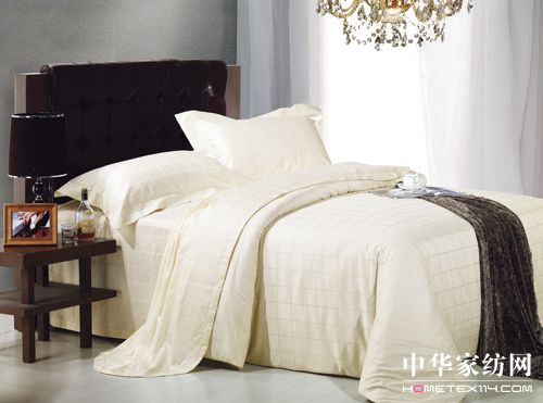 �Ϸ����2010�괺����Ʒ����څ�݈�(b��o)��