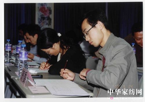 ������(zh��ng)��ǧ���M(j��n)