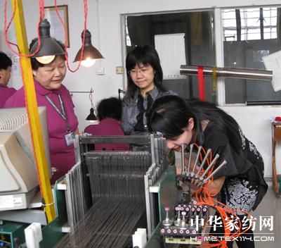 �_(d��)���z�I���޹�˾ͨ�^(gu��)���؏�(f��)�u(p��ng)