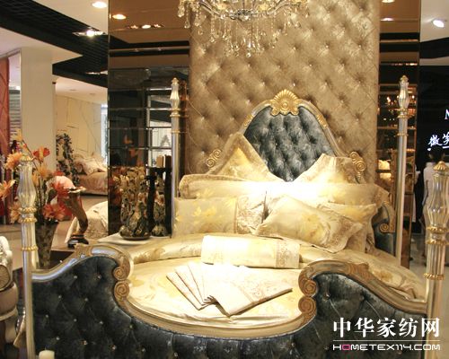 ��(m��ng)��ɯ��չ�d����չʾ