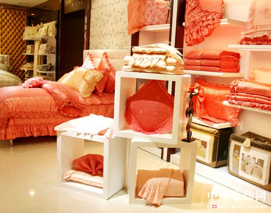 ��(m��ng)��ɯ��չ�d����չʾ