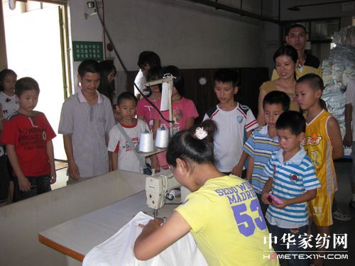 “候鳥兒”相聚遠夢家紡