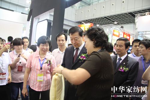 ɽˮ�z�I �Ԃ��y(t��ng)�a�I(y��)��(chu��ng)��