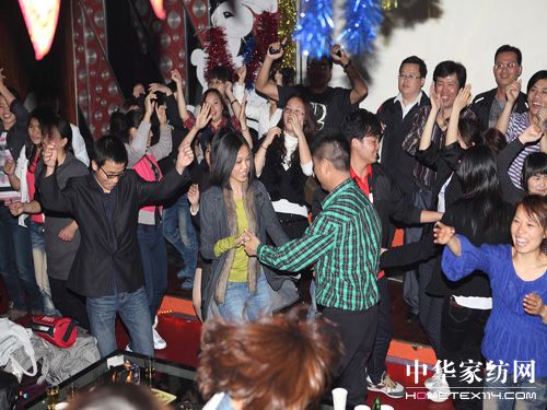 ����Ҿ�2010�ꃞ(y��u)��T���C������A�M�xĻ