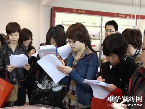 �Ϸ����2011�ﶬ��Ʒ�u�������_