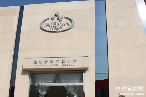 ���á�ɫ��Ů�������ܡ��ʡ�����