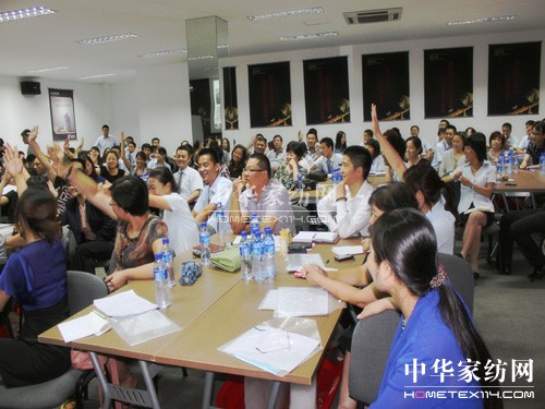 �Pʢ��ռ�I(l��ng)�Ј�(ch��ng)ȺӢ���A