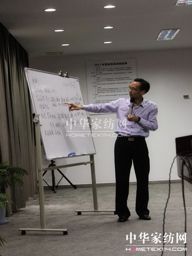 �Pʢ��ռ�I(l��ng)�Ј�(ch��ng)ȺӢ���A