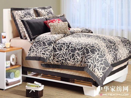 �z�ҡ����{���b����Ϻ��Ҽ�չ