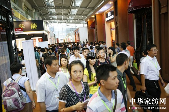 �o������չ����(j��ng)�Q(m��o)���Մ