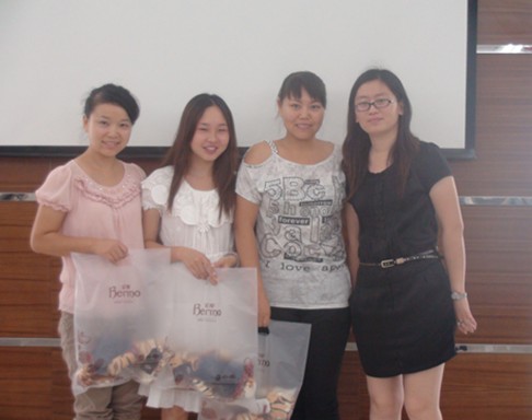 ���z�Ҽ���ʮһ���µ���Ӗ(x��n)�A�M��Ļ