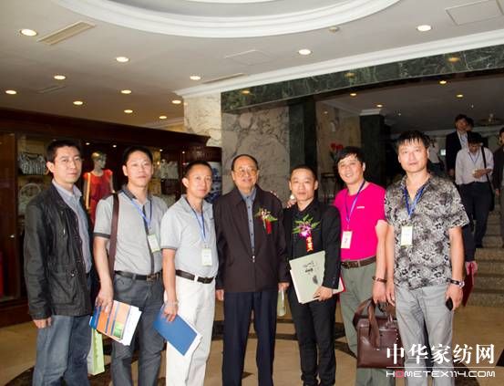 �Ї���(j��ng)��(j��)��̼�D(zhu��n)���c�ɳ��m(x��)�l(f��)չ���(hu��)