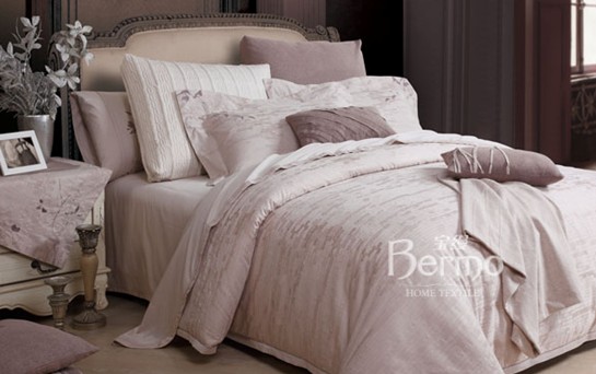 ���z��80��Ľ^ɫ�P��֮��Ȼ���_�L(f��ng)