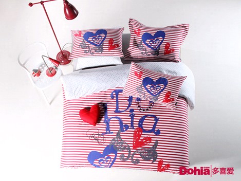 ��ϲ����Ʒ���У���ɫ֮;���L�д���