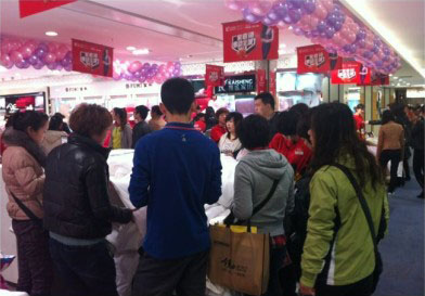 �N���Ƽo(j��)� �L���Pʢ��Ů���