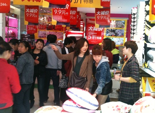 ��ϲ�ۼҼ���ꖵ�ӭ��һ���N����M(j��n)����