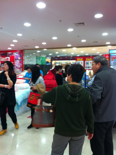 �Pʢ��Ʒ��Ńr(ji��)�M�~����iphone4S��