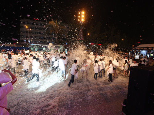 ɯ���Ҽ����������^���(zh��n)���ɶ�վ