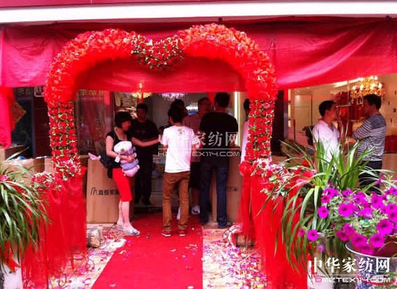 �������ӭ��(l��i)�S�����¶���R�_