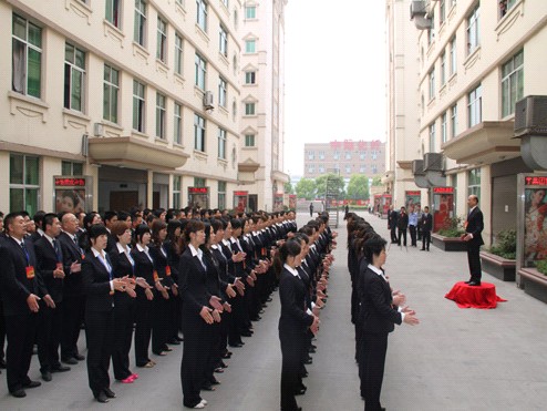 ʢ��F(tu��n)�������ġ�ϵ���Ļ��л����ۆT��ÿһ��