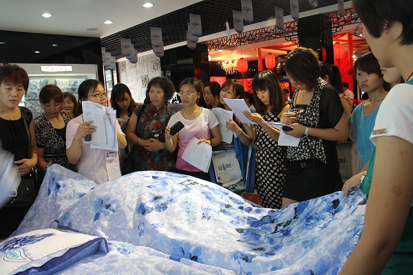 ���m2012�ﶬ��Ʒӆ؛�������Ļ���Ʒ���c(di��n)�Ƽ�