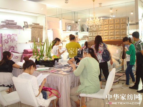 ���ռҼ�2012�ﶬ��Ʒ�l(f��)����(hu��)���_(k��i)