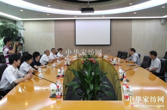 ʢ��F(tu��n)�����L(zh��ng)���Ͻ̵���̩���F(tu��n)���^