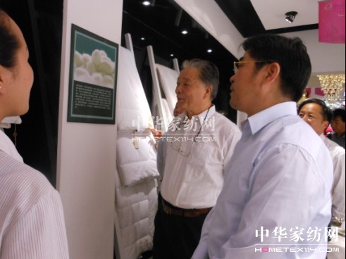 ��I(y��ng)��(j��ng)��(j��)�о���(hu��)��(hu��)�L(zh��ng)�����xҕ��Pʢ�Ҽ�