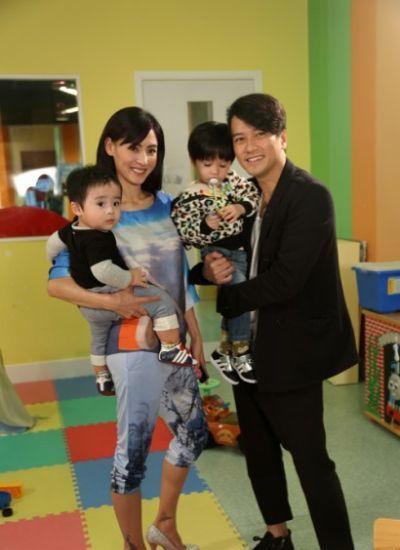 ��֥̹��׷���߶� ���Ҍ�(du��)����Ů