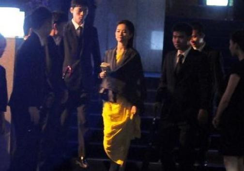 �R���P�I(l��ng)�10��Ů�Ǳ��S���PK