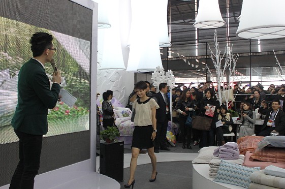 ����Ч��(y��ng)ϯ���Ҽ���չ��(hu��)�٬F(xi��n)�߳�