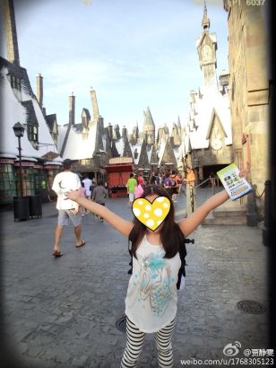 �Z�o����Ů���ε�ʿ�ᱻٝ�ƽ���