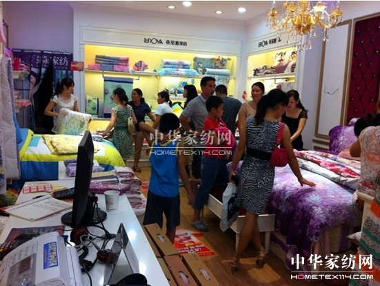 ���Z�Ł�(l��i)�e������¡�صǈ�(ch��ng)