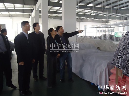 �}���ЈF(tu��n)ί��ӛ���굽������(m��ng)���S�����{(di��o)��