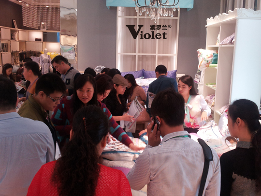 ���_�m�Ҽ�2015������Ʒӆ؛��(hu��)�A�M��Ļ