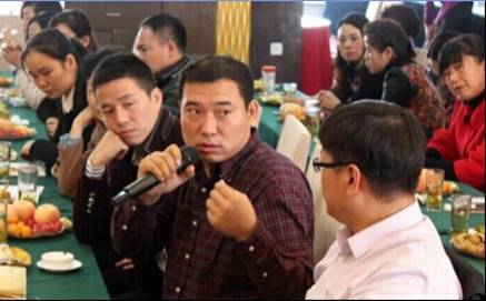 ���ˍu�Ҽ�2015������Ʒ�b�p���߽�(j��ng)�N����Մ���A�M�Y(ji��)����