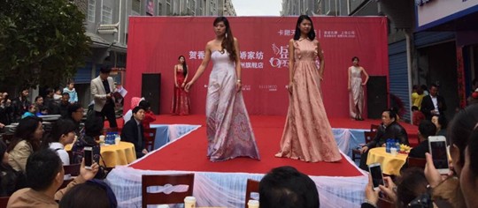 ��ۿ�����ɼҼ����Ͼ��ݵꡢ���K��ꖵ�ͬ���_�I(y��)���F(xi��n)����