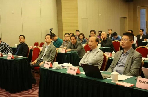 �齭�r(sh��)�м����A�a(ch��n)�W(xu��)��չ�����Y(ji��)�T��