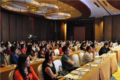 ���\�C�|�����|�����C�Ҽ�2015�ﶬ��Ʒ�l(f��)����(hu��)���_