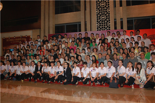 ��(li��n)�Ҽ�2015�ﶬ��Ʒ�l(f��)����(hu��)�߶���Ҋ���(hu��)���_