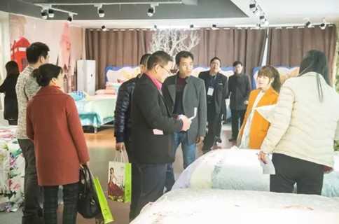 ���贺��Ҽ������Һϻ��ˡ�Ʒ�����̕�(hu��)���_(k��i)