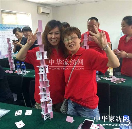 ������ؾ�Ӣ�R�ۣ���ϵ�＾�l(f��)չ��