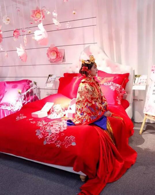 ���R���Ҽ�2017������Ʒ�l(f��)����(hu��)�ɹ��e��