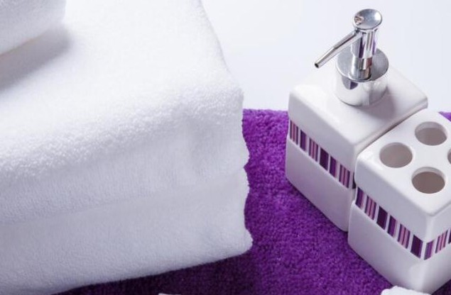 ��ԡ����Ƶ�Ĵ�����ë����ԡ���ʲô���ǰ�ɫ�ģ�