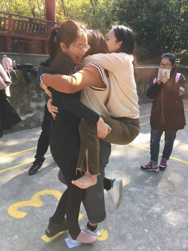 �Pʢ�Ҽ�2017������Ʒȫ��(gu��)Ѳ����Ӗ(x��n)��(hu��)����һվ�ڽ�����ʽ���_�Ļ��